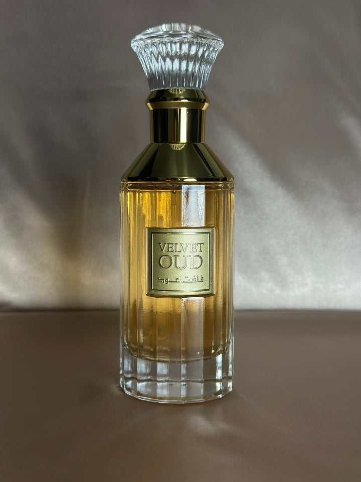 Lattafa Velvet Oud 3.4 oz / 100 ml Eau De Parfum Unisex Spray